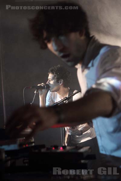 SUUNS - 2012-12-03 - PARIS - Point Ephemere - 